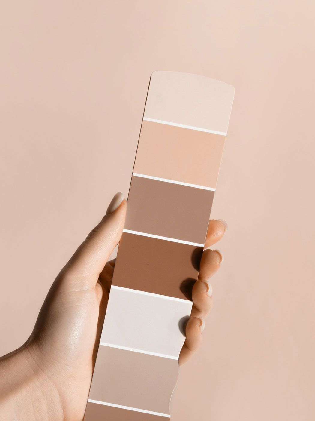 Mocha-Mousse-couleur-Pantone-2025-nuances-VT.jpg